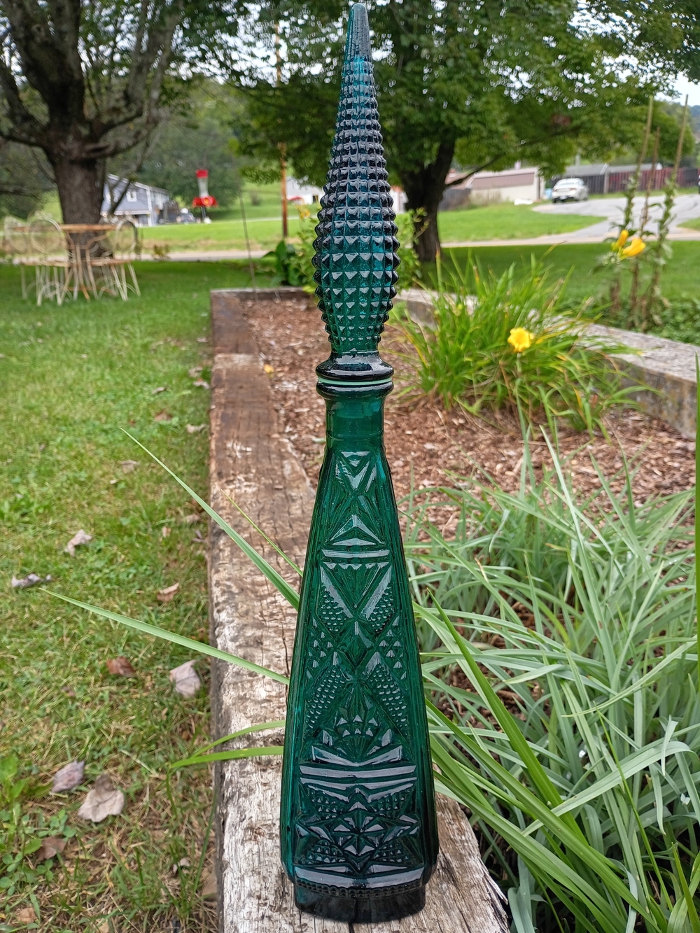 Vtg MCM 19" Empoli Rossini Green Triangular Diamond Tiki Genie Bottle w Stopper